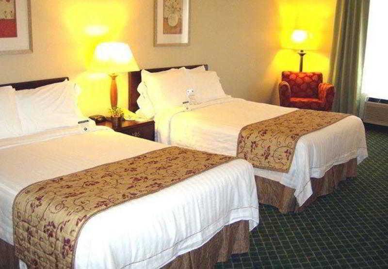 Fairfield Inn & Suites Butler Kültér fotó